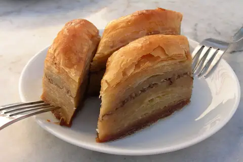 Little Brunette Bakery photo 4